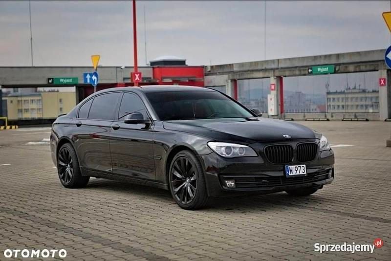 Czarny Używany 2015 BMW 740L Sedan/Limuzyna | 69 000 zł - Obraz 1/4
