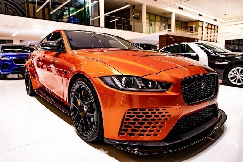 Pomarańczowy Używany 2018 Jaguar XE Sedan/Limuzyna | 1 049 000 zł - Obraz 1/4
