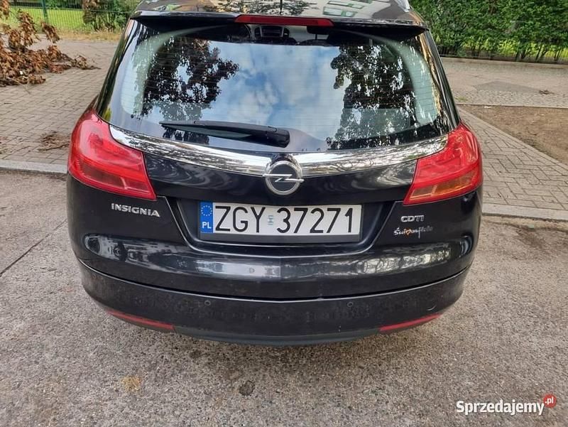Używany 2010 Opel Insignia Kombi | 16 500 zł (Dość drogi) - Obraz 1/4