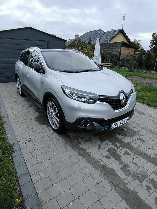 Srebrny Używany 2015 Renault Kadjar SUV | 43 000 zł (Uczciwa cena) - Obraz 1/4