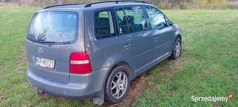 Używany VW Touran 2004 Grafitowy Minivan