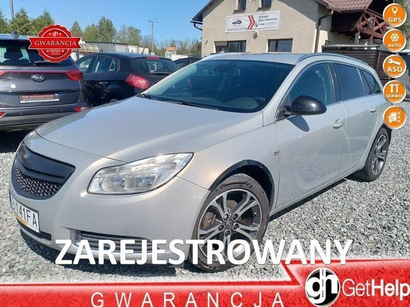 Beżowy (metalik) Używany 2009 Opel Insignia Edition Kombi | 15 300 zł (Uczciwa cena) - Obraz 1/4