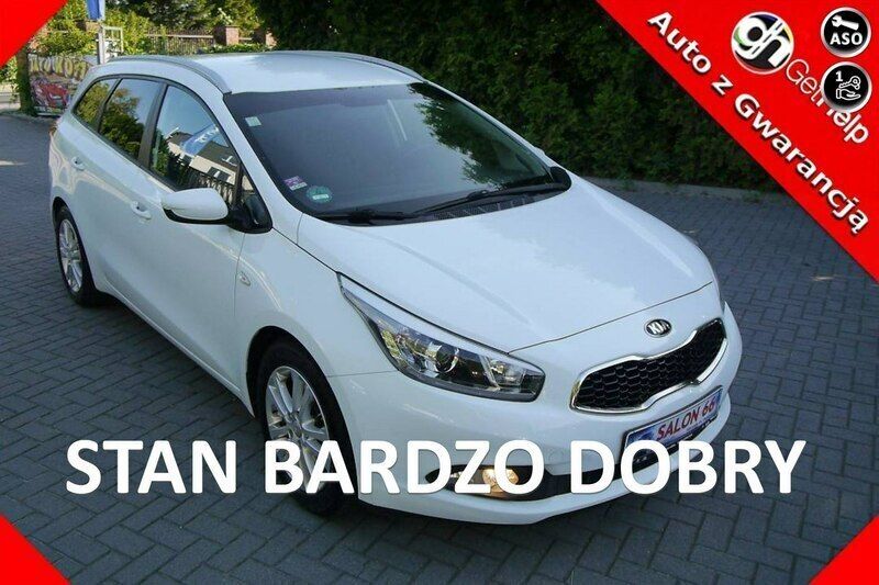 Biały Używany 2015 Kia Ceed 2 Kombi | 34 800 zł (Uczciwa cena) - Obraz 1/4