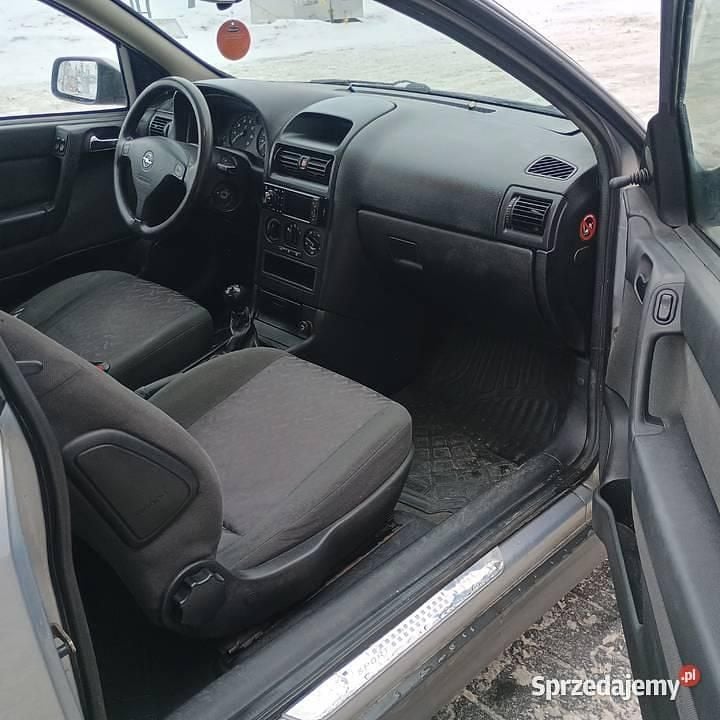 Używany Opel Astra 2002 Inny kolor Coupe