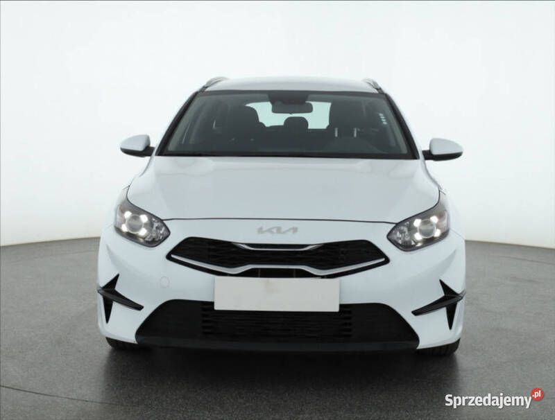 Biały Używany 2022 Kia Ceed Kombi | 50 999 zł (Dobra cena) - Obraz 1/4