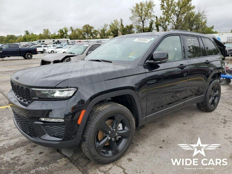 Czarny (metalik) Używany 2023 Jeep Grand Cherokee SUV | 115 500 zł - Obraz 1/4