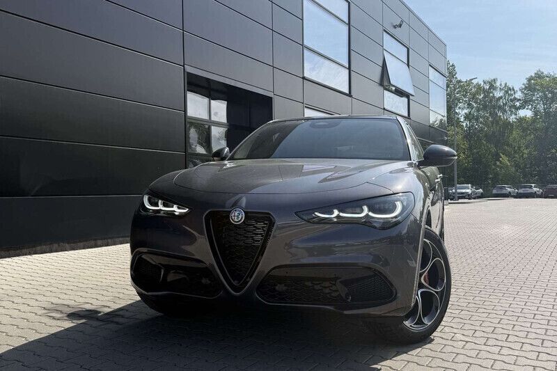 Lakier metalizowany szary vesuvio grey Nowe 2025 Alfa Romeo Stelvio Veloce SUV | 258 660 zł - Obraz 1/4