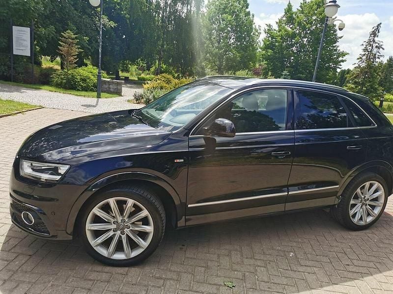 Czarny Używany 2012 Audi Q3 Sport SUV | 53 000 zł (Dobra cena) - Obraz 1/4