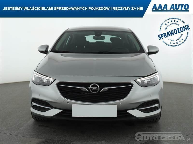 Używany Opel Insignia 2020 Srebrny