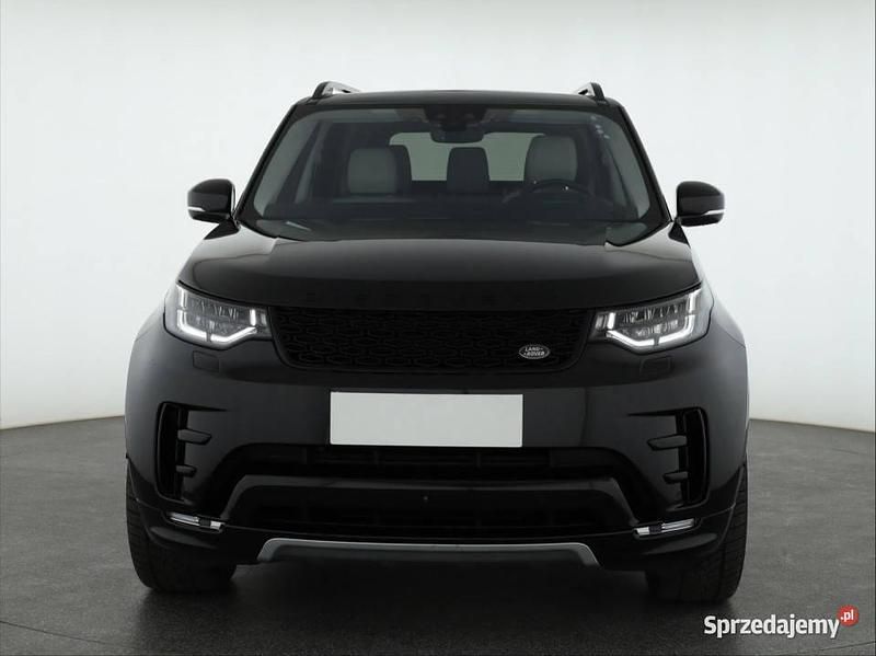 Czarny Używany 2017 Land Rover Discovery 5 SUV | 103 999 zł - Obraz 1/4