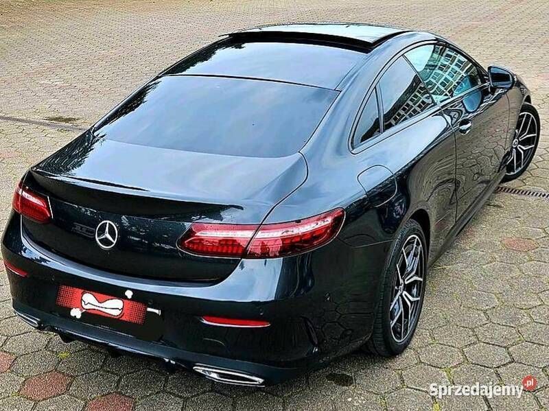 Używany Mercedes E300 2021 Coupe
