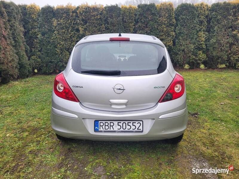 Srebrny Używany 2009 Opel Corsa Hatchback | 9900 zł (Uczciwa cena) - Obraz 1/4