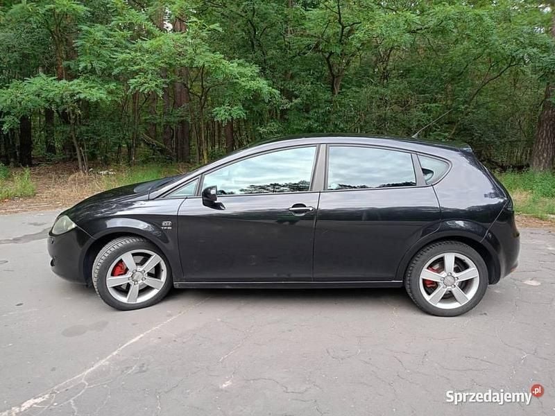 Czarny Używany 2006 Seat Leon Hatchback | 11 700 zł (Super Cena) - Obraz 1/4