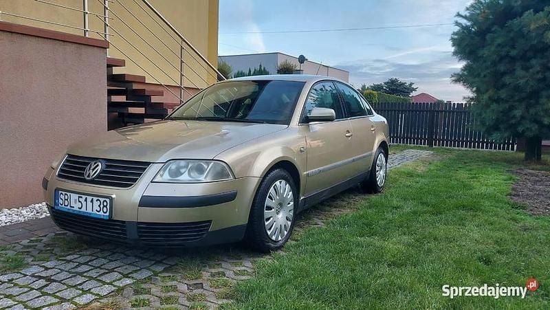 Używany 2003 VW Passat Sedan/Limuzyna | 5600 zł (Uczciwa cena) - Obraz 1/4