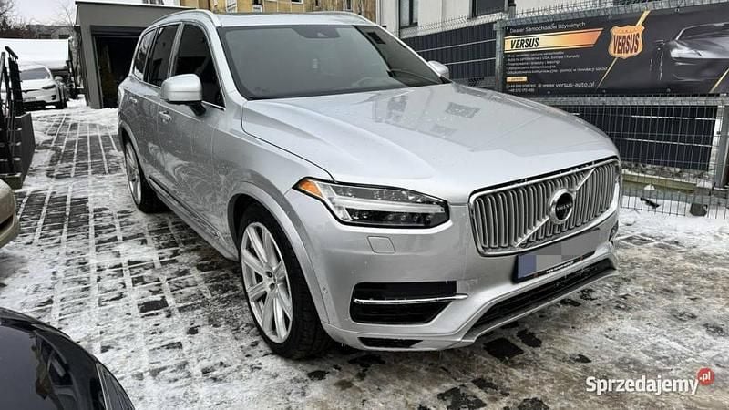 Używany Volvo XC90 2017 Srebrny SUV