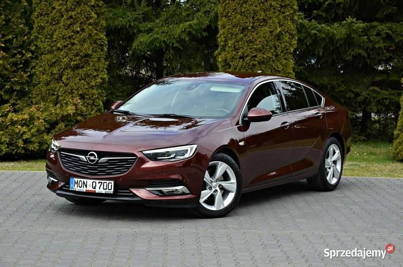 Bordowy (metalik) Używany 2017 Opel Insignia Sedan/Limuzyna | 51 900 zł (Dość drogi) - Obraz 1/4