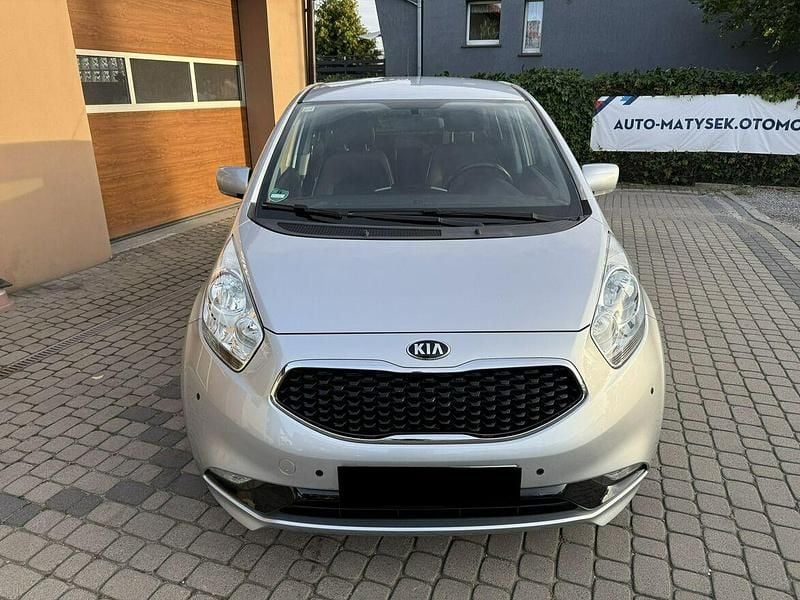 Używany Kia Venga 125 KM (91 kW) 2015 Srebrny Hatchback