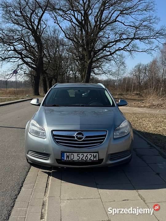 Używany Opel Insignia 2011 Srebrny Sedan/Limuzyna