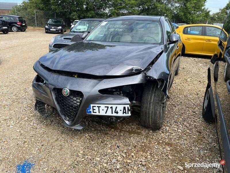 Używany 2017 Alfa Romeo Giulia Lusso Sedan/Limuzyna | 43 700 zł - Obraz 1/4