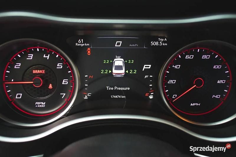 Używany Dodge Charger SXT 2016 Grafitowy Sedan/Limuzyna