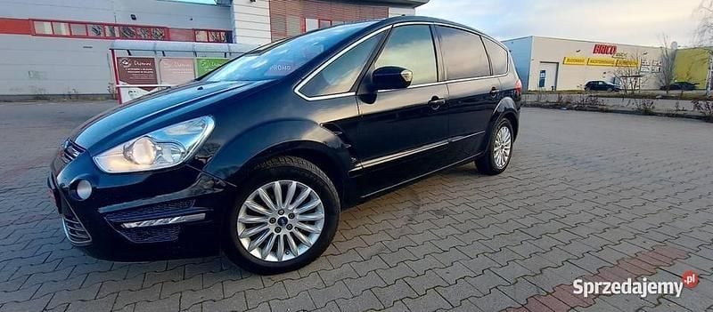 Czarny Używany 2010 Ford S-MAX S Minivan | 29 500 zł (Uczciwa cena) - Obraz 1/4