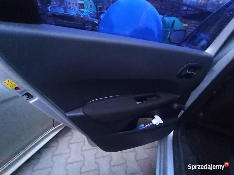 Używany Peugeot 5008 2010 Srebrny Minivan