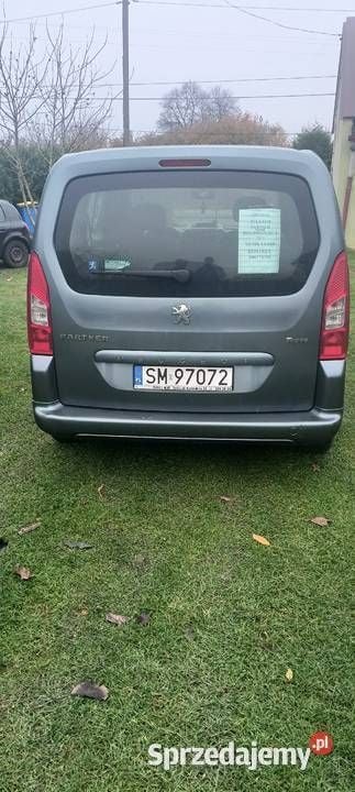 Używany Peugeot Partner Tepee 2011 Szary Minivan
