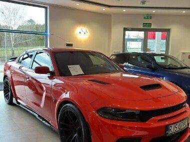 Czerwony Używany 2022 Dodge Charger Sedan/Limuzyna | 359 000 zł - Obraz 1/4