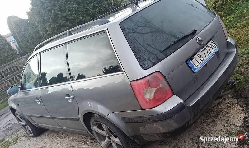 Szary Używany 2003 VW Passat Kombi | 7000 zł (Dość drogi) - Obraz 1/4