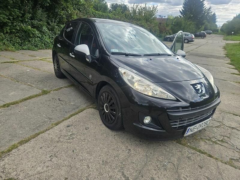 Czarny Używany 2011 Peugeot 207 Hatchback | 10 000 zł - Obraz 1/3