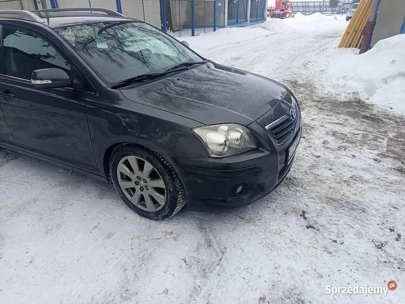 Używany Toyota Avensis 2008