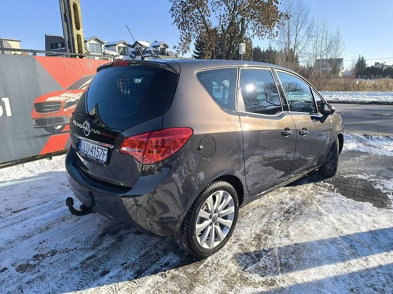 Używany Opel Meriva 120 KM (88 kW) 2013 Brązowy Minivan