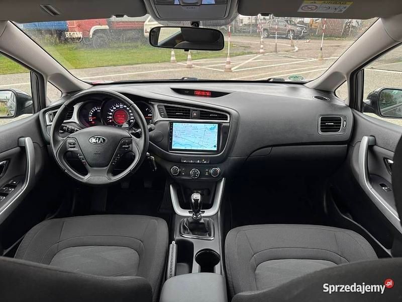 Szary Używany 2016 Kia Ceed Hatchback | 37 950 zł (Uczciwa cena) - Obraz 1/4