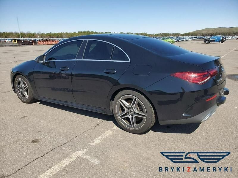 Żółty Używany 2020 Mercedes CLA250 Sedan/Limuzyna | 73 690 zł - Obraz 1/4