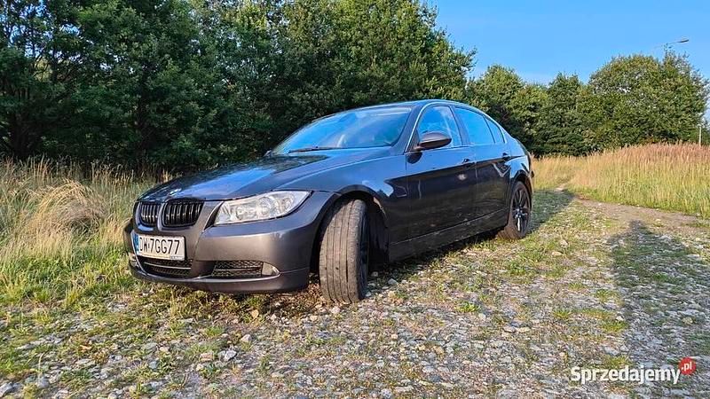 Używany 2006 BMW 330 | 19 900 zł - Obraz 1/4