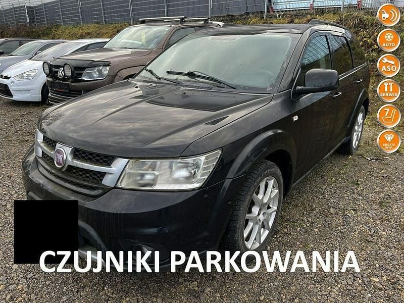 Czarny Używany 2011 Fiat Freemont Urban SUV | 36 999 zł (Uczciwa cena) - Obraz 1/4