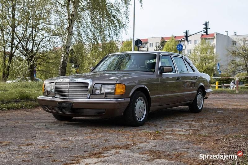 Używany 1987 Mercedes 300 Sedan/Limuzyna | 73 000 zł - Obraz 1/4