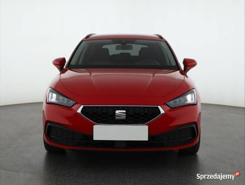 Czerwony Używany 2021 Seat Leon Kombi | 67 499 zł (Uczciwa cena) - Obraz 1/4