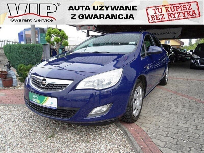 Używany Opel Astra Enjoy 125 KM (91 kW) 2012 Granatowy Hatchback