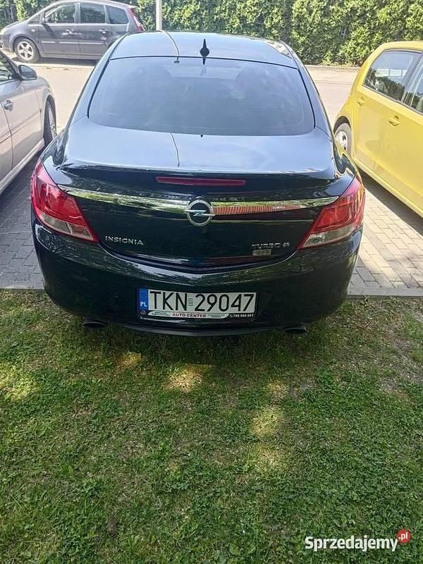 Używany Opel Insignia 2010 Czarny Sedan/Limuzyna