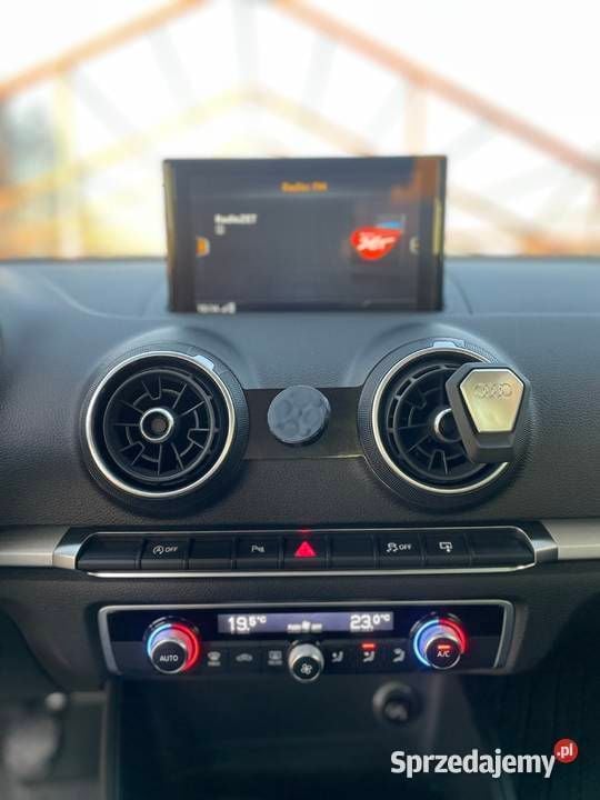 Używany Audi A3 Ambiente 2016 Srebrny Hatchback