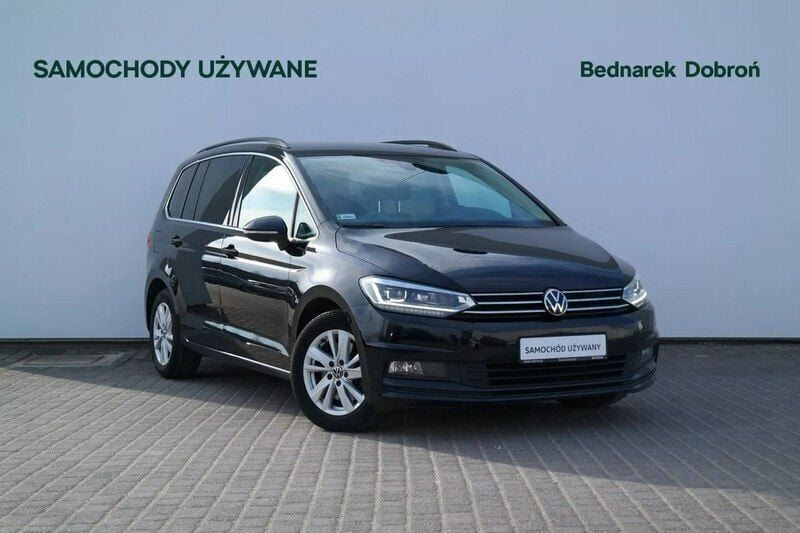 Używany VW Touran 150 KM (110 kW) 2020 Czarny (metalik) Minivan