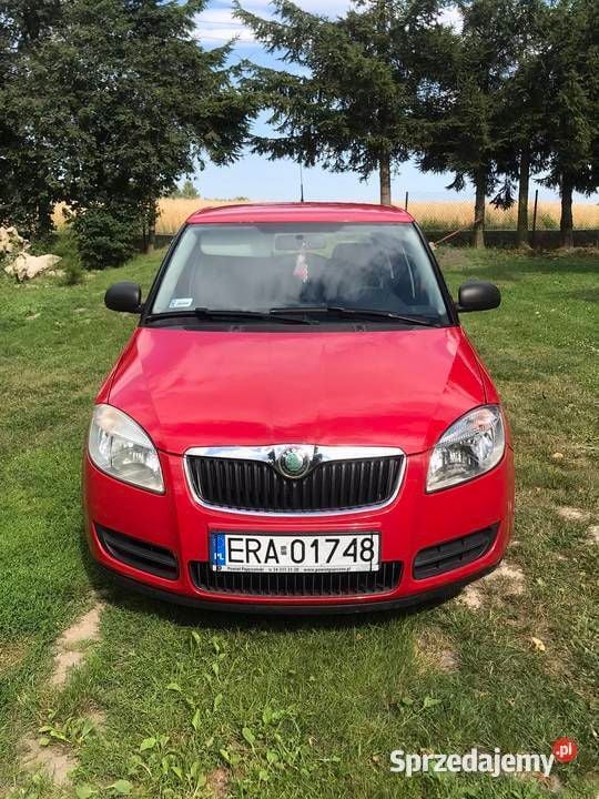 Czerwony Używany 2009 Skoda Fabia Sedan/Limuzyna | 11 000 zł (Uczciwa cena) - Obraz 1/4
