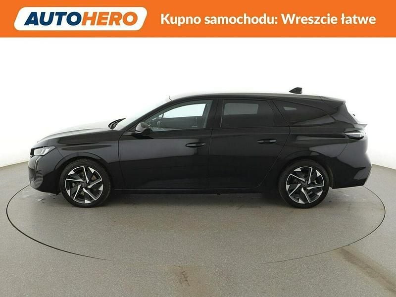 Używany Peugeot 308 Allure 130 KM (95 kW) 2022 Czarny Kombi