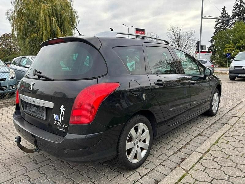 Używany Peugeot 308 SW 140 KM (102 kW) 2012 Czarny (metalik) Kombi