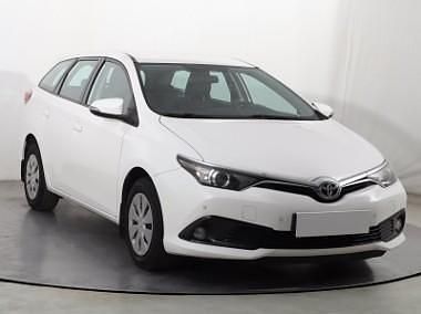 Biały Używany 2018 Toyota Auris Kombi | 41 999 zł (Uczciwa cena) - Obraz 1/4