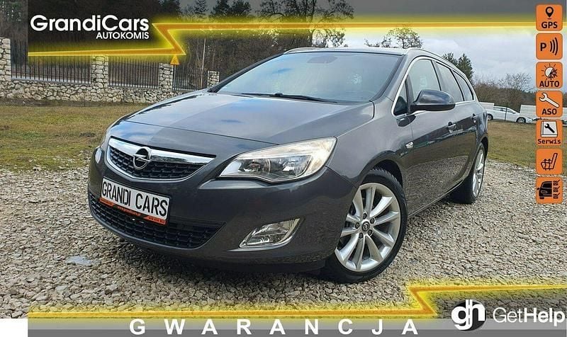Używany Opel Astra 180 KM (132 kW) 2012 Szary Kombi