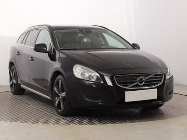 Używany Volvo V60 114 KM (83 kW) 2012 Czarny Kombi