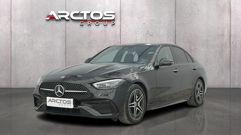 Czarny (metalik) Używany 2024 Mercedes C220 Sedan/Limuzyna | 206 900 zł - Obraz 1/4