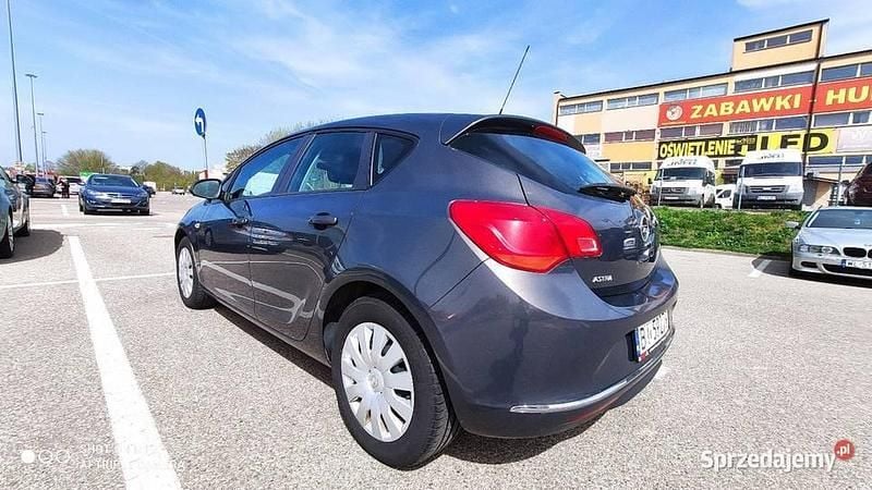 Szary Używany 2014 Opel Astra Hatchback | 22 600 zł (Uczciwa cena) - Obraz 1/4
